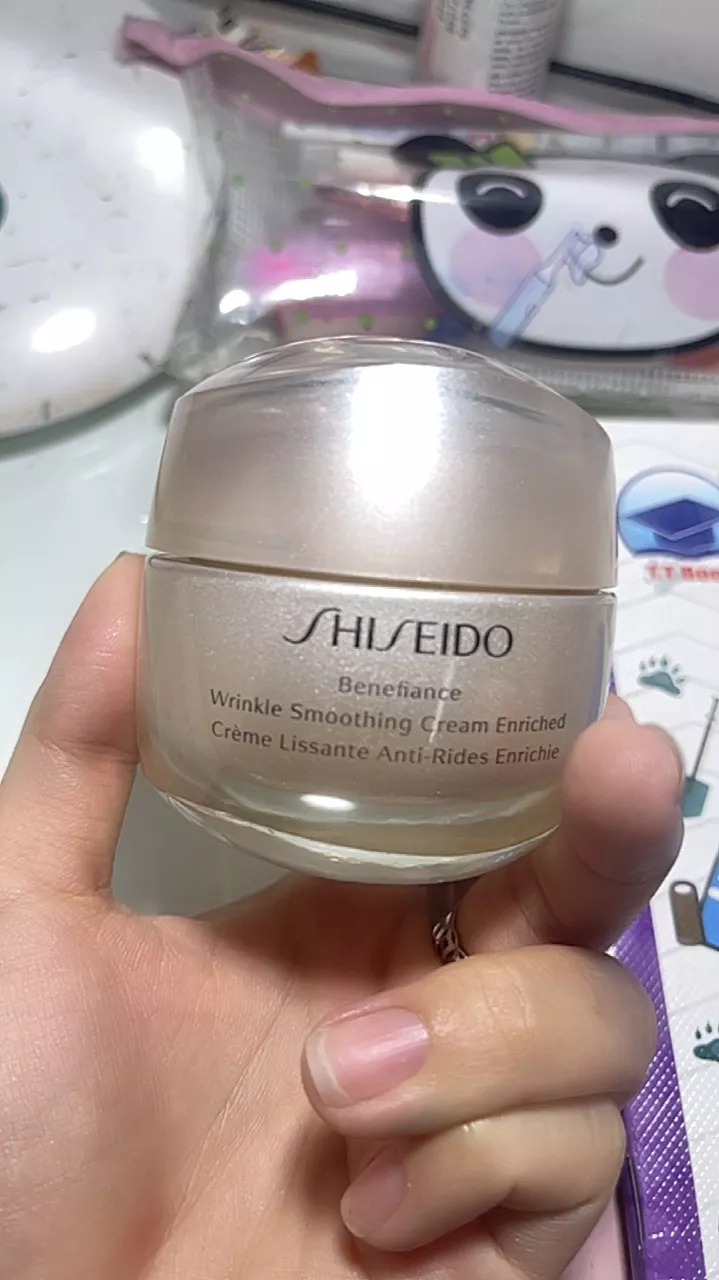 Kem xóa nếp nhăn Shishedo
