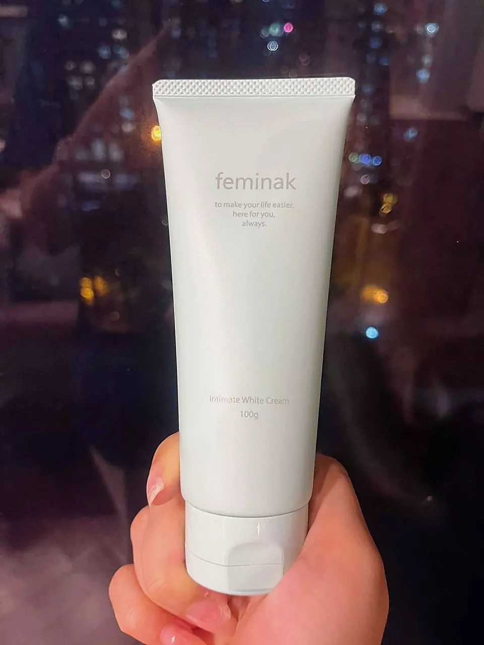 kem trị thâm vùng kín Feminak