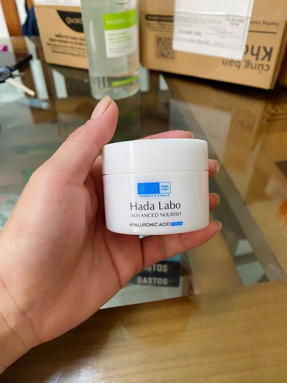 kem dưỡng ẩm cho da khô Hada Labo Advanced Nourish Hyaluron Cream